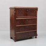 1109 7610 CHEST OF DRAWERS